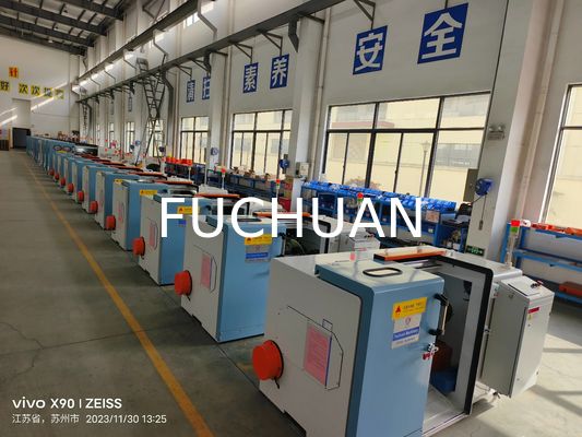 ケーブル扭曲機械 0.5mm-10mm ワイヤ直径範囲 7.5-11kw メインマシンパワー