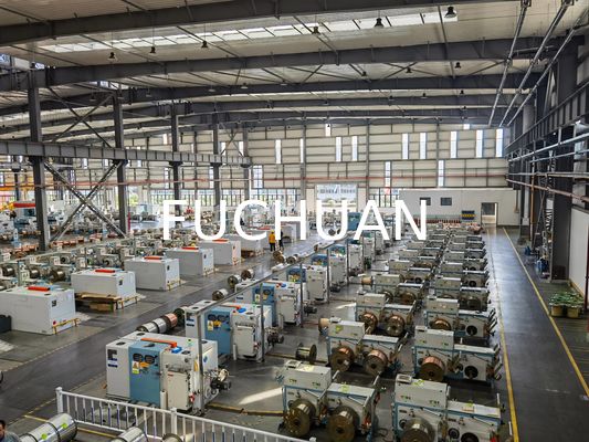 様々なワイヤーのタイプ100mの最低速度を撚り合わせる電気銅線の束ねる機械